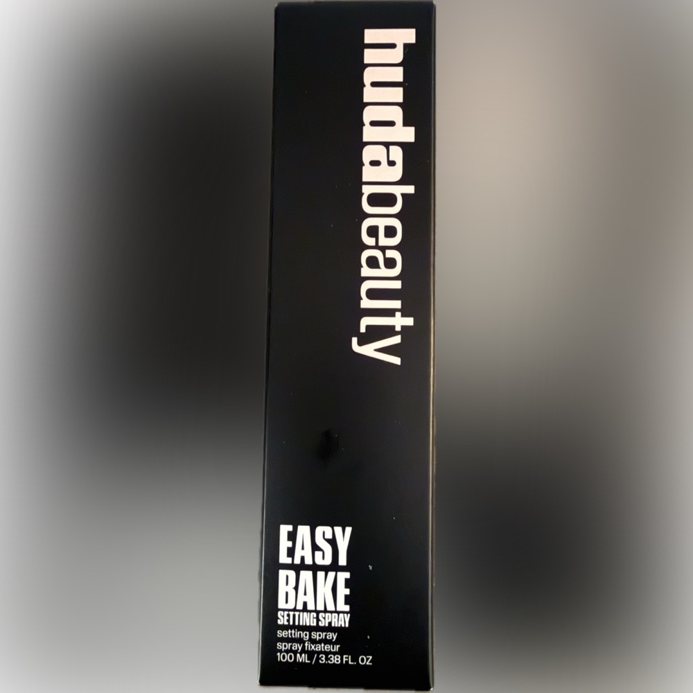 HUDA BEAUTY Easy Bake Fragrance-Free Setting Spray | Brand New Never Opened/Used